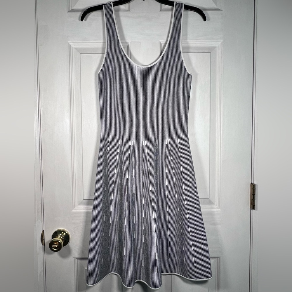 Theory Codris Knit Sleeveless Black and White Striped Dress Women’s S
